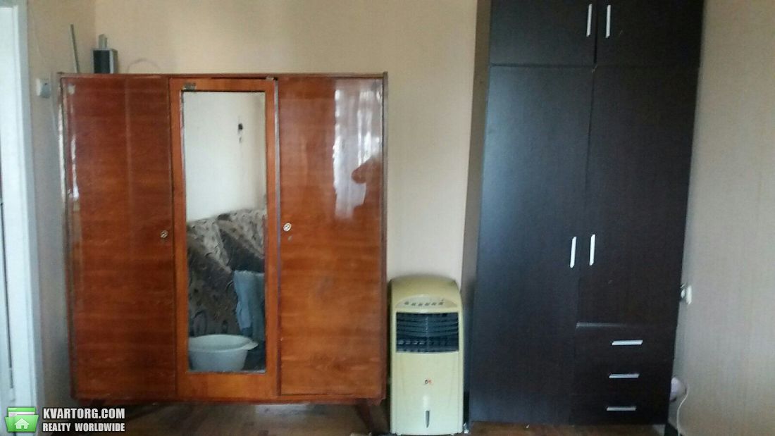 Rent out 1-room apartment. Киев,  Курнатовского — photo 4