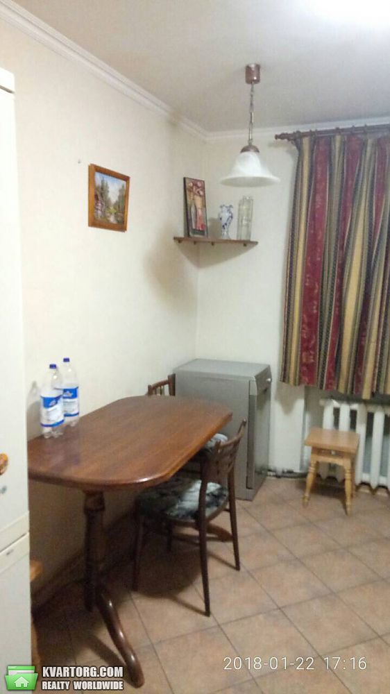 Rent out 4-room apartment. Киев,  Отрадный пр — photo 1