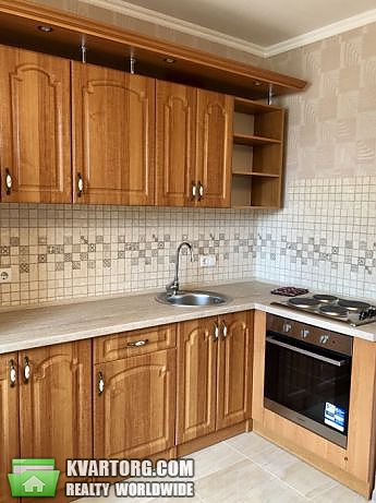 Rent out 2-room apartment. Киев,  Урловская — photo 2