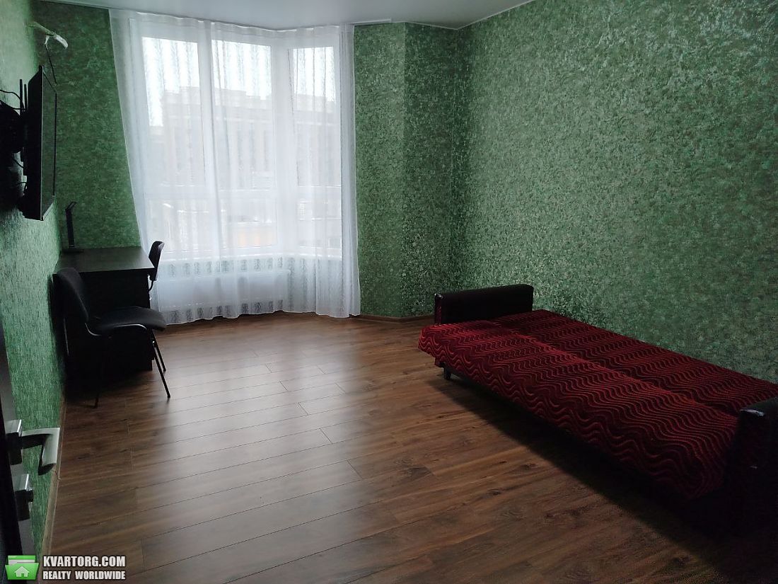 Rent out 3-room apartment. Киев,  Заболотного — photo 4