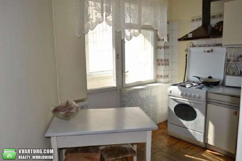 Sell 4-room apartment. Киев,  Приречная — photo 1