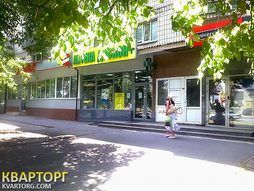 Rent out shop. Киев, ул. Фрунзе, 127. — photo 1