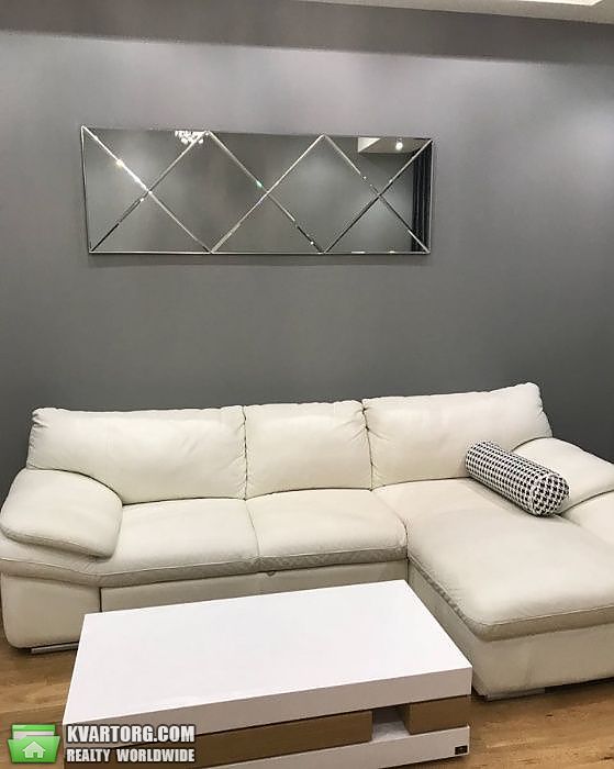 Rent out 2-room apartment. Киев, Коновальца — photo 2