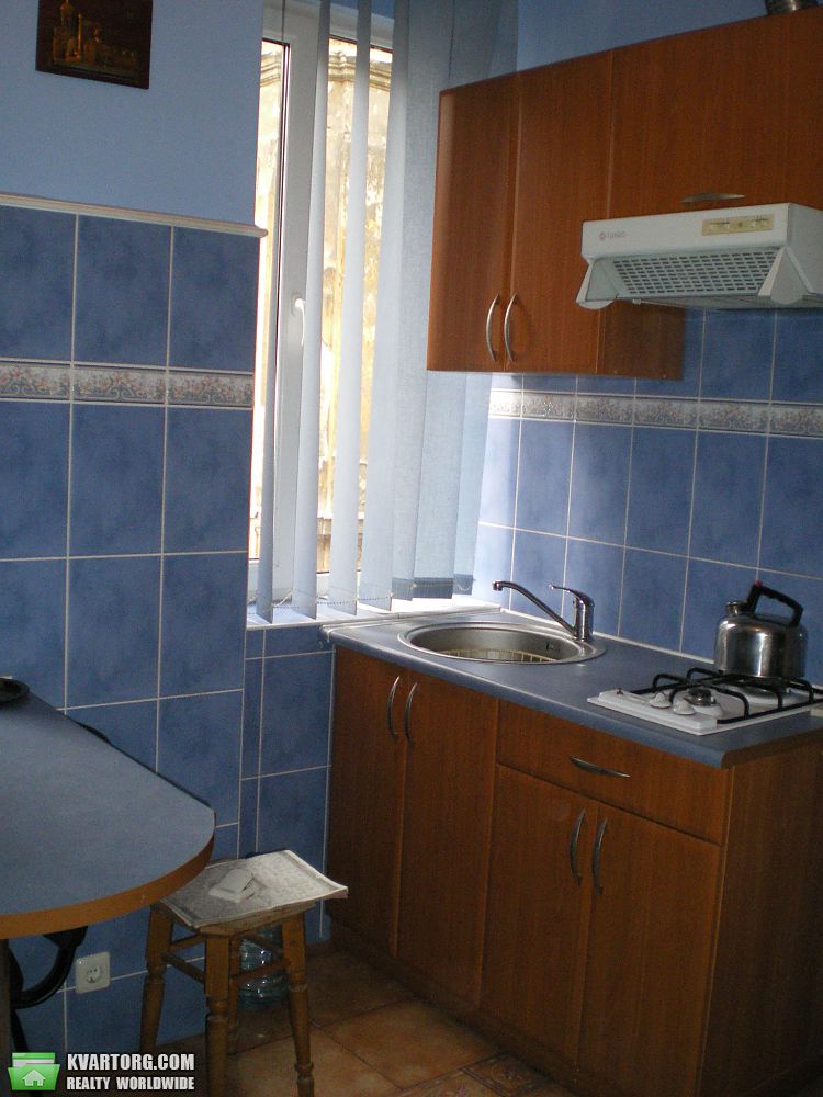 Rent out 2-room apartment. Одесса, Дерибасовская — photo 4