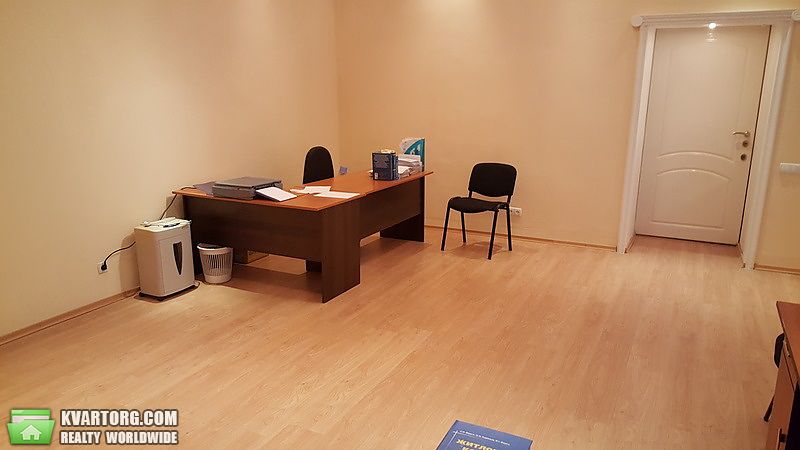 Rent out office. Киев, ул. Костёльная — photo 1