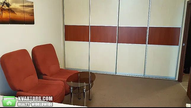 Rent out 1-room apartment. Киев,  Предславинская — photo 1