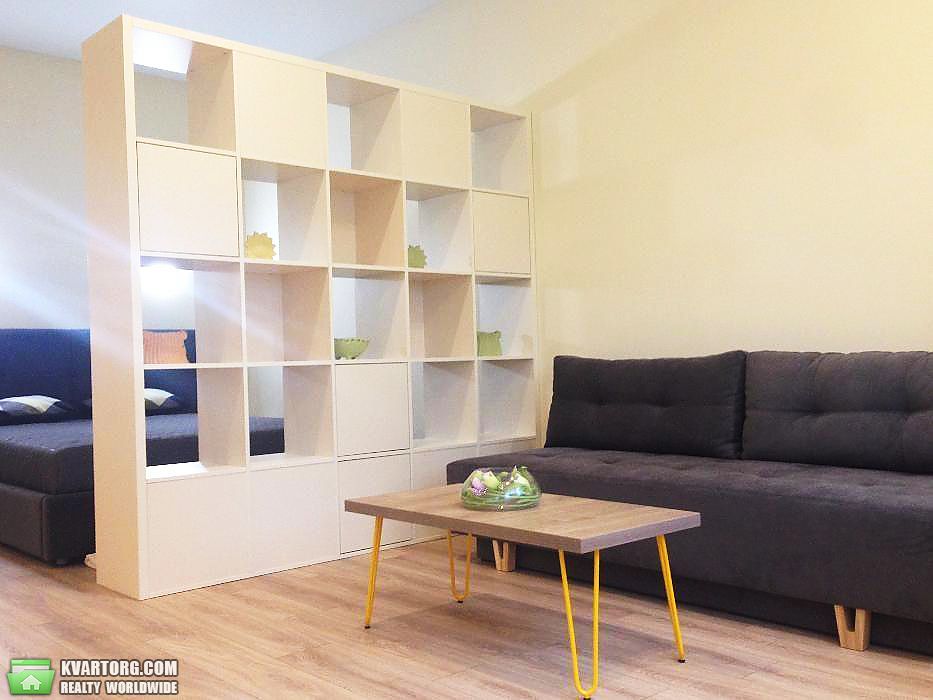 Rent out 1-room apartment. Киев,  Механизаторов — photo 1
