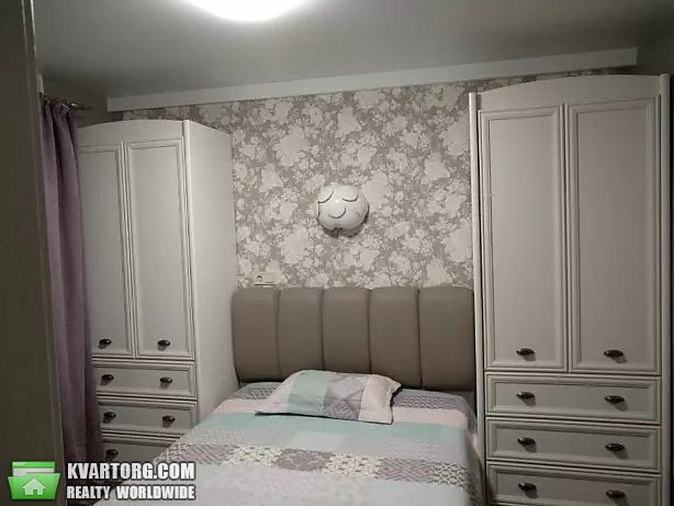 Rent out 3-room apartment. Киев,  Энтузиастов — photo 9
