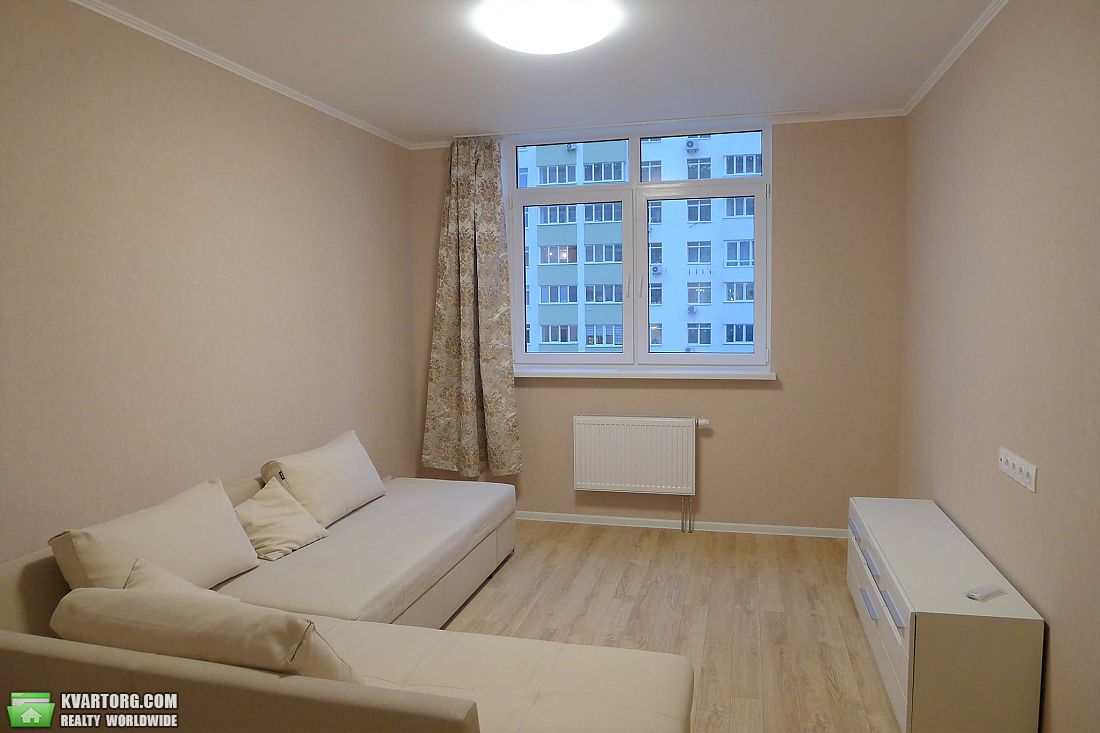 Rent out 1-room apartment. Киев, Воскресенская — photo 2