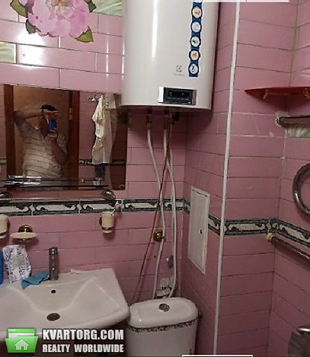 Sell 3-room apartment. Киев,  Конева — photo 9