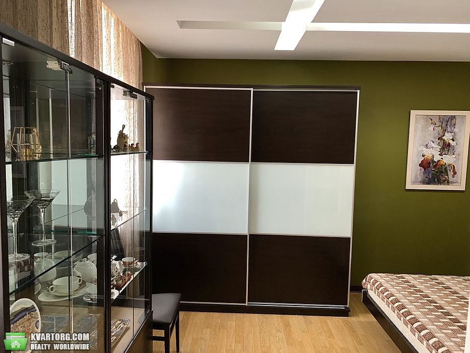 Rent out 1-room apartment. Киев, Левитана — photo 3