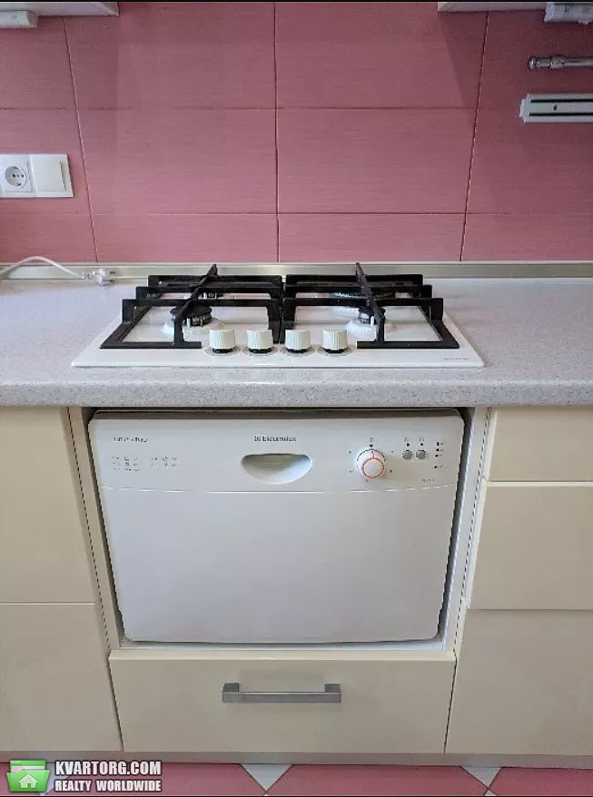 Rent out 2-room apartment. Киев, Всеволода Нестайка — photo 8