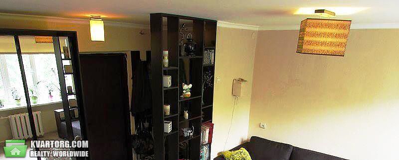 Sell 2-room apartment. Киев,  Метростроевская — photo 1