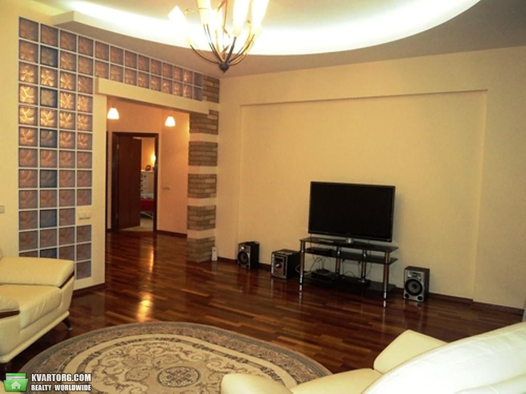 Rent out 4-room apartment. Киев,  Ковпака — photo 3