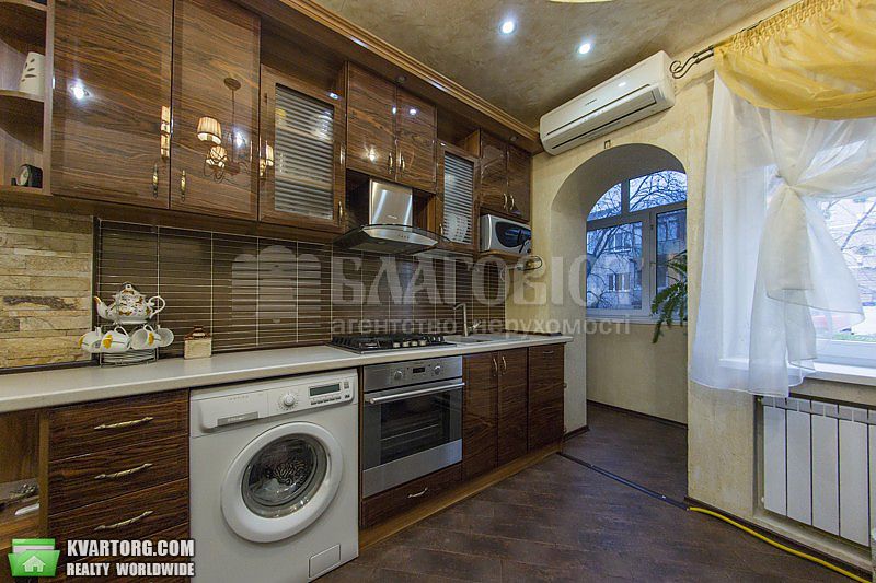 Rent out 3-room apartment. Киев,  Коцюбинского Михаила ул — photo 4