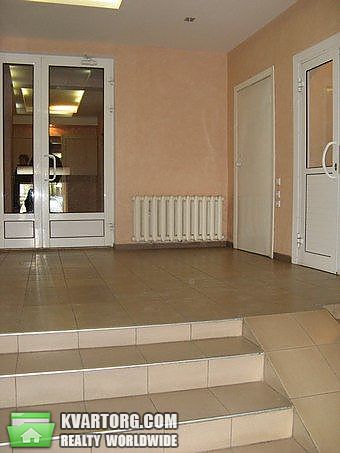 Rent out 3-room apartment. Киев,  Котельникова — photo 9