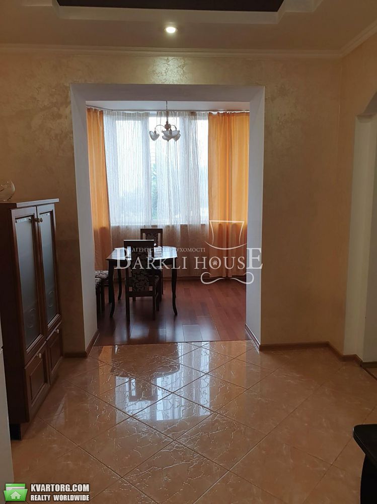 Rent out 4-room apartment. Киев,  Металлистов — photo 10