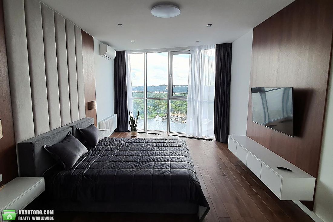 Rent out 3-room apartment. Киев,  Никольско-Слободская — photo 9