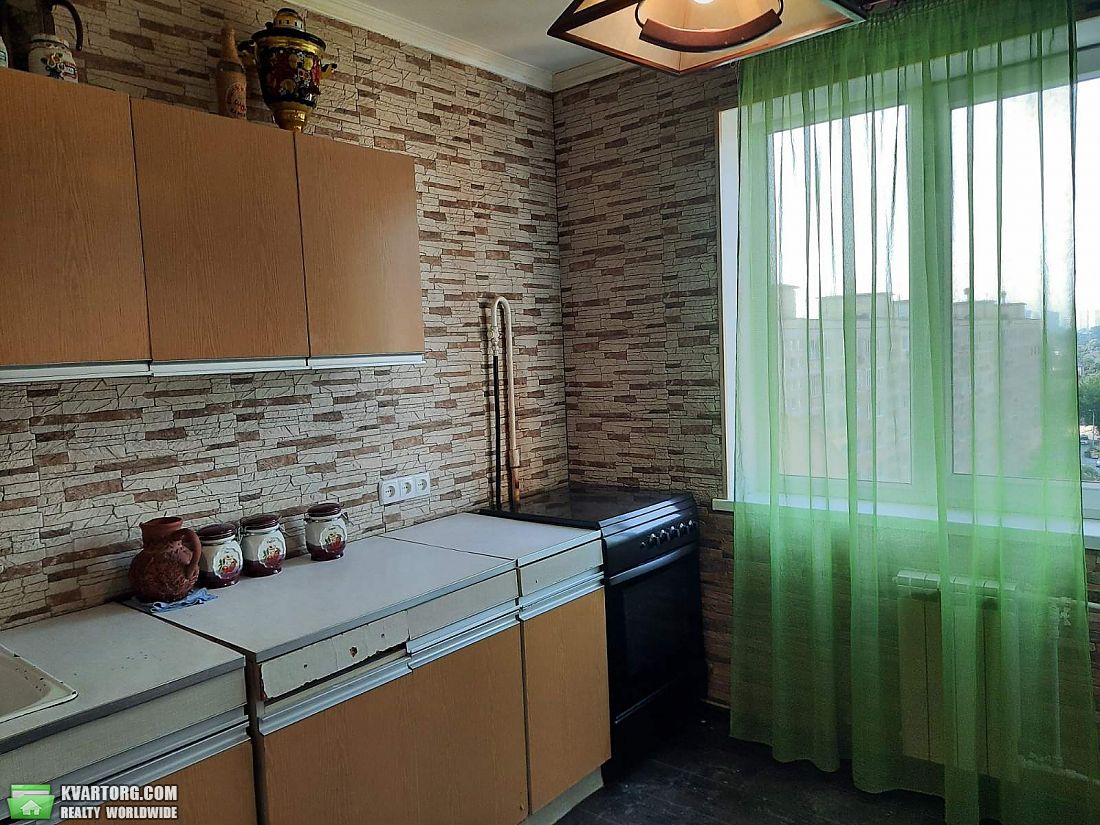 Rent out 2-room apartment. Киев,  Вершигоры — photo 6