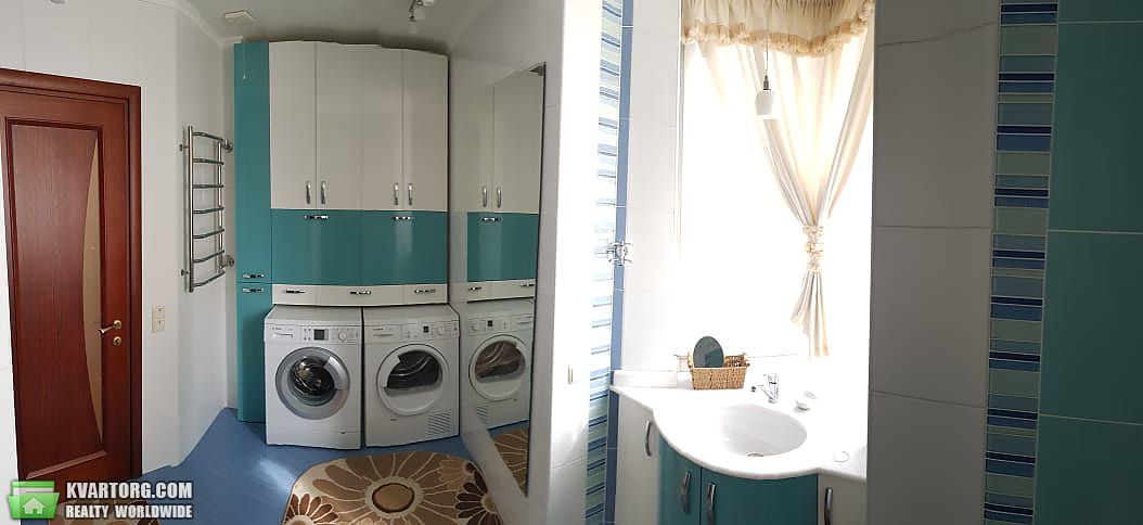 Rent out 3-room apartment. Киев,  Урловская — photo 4