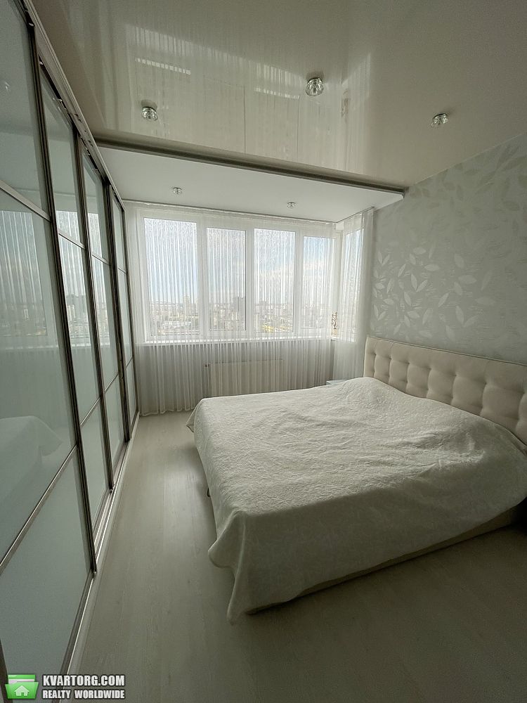 Sell 3-room apartment. Киев, Малиновского 8 — photo 8