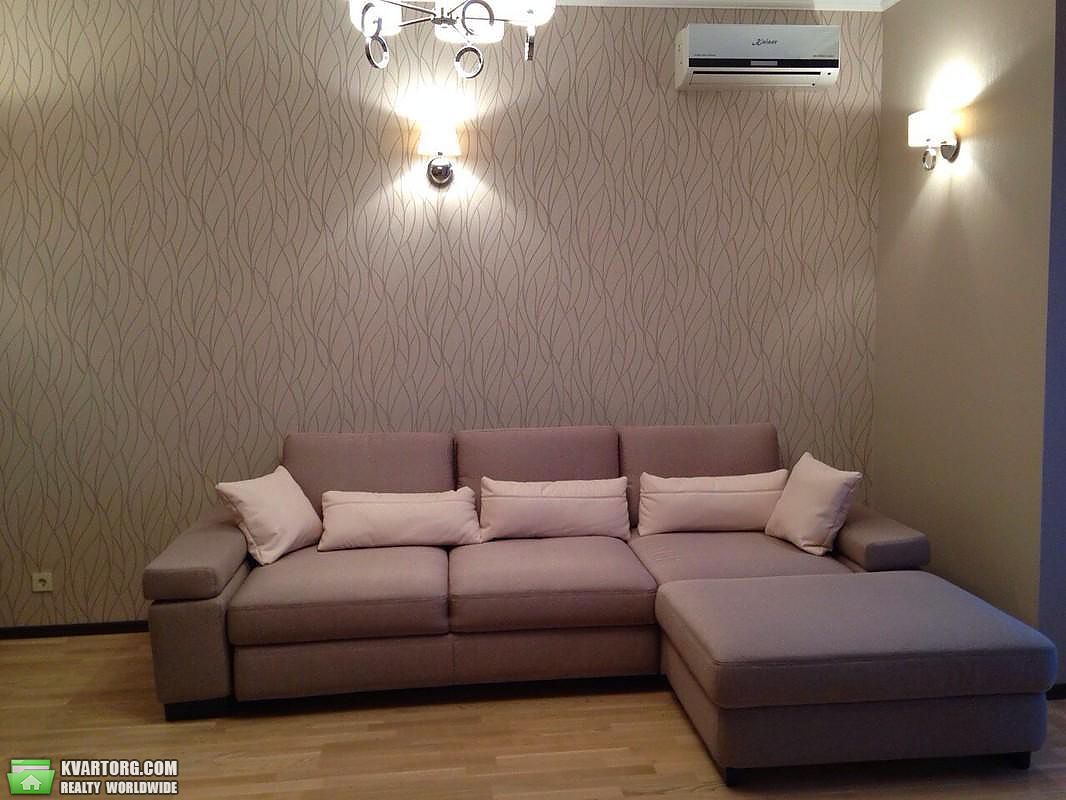 Rent out 2-room apartment. Киев,  Барбюса — photo 1