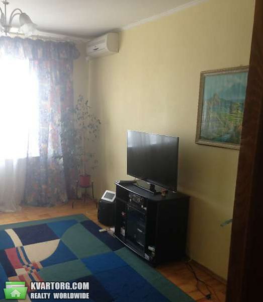 Rent out 2-room apartment. Киев, Бажана — photo 5