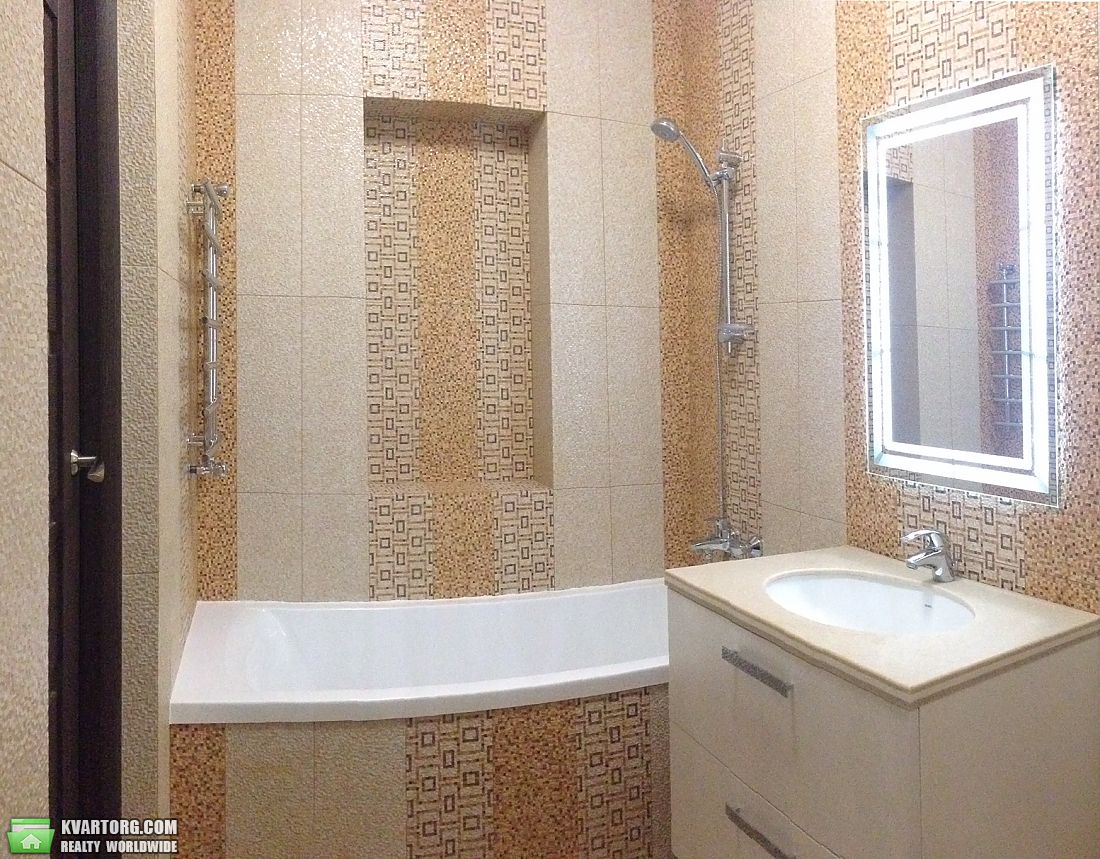 Rent out 2-room apartment. Киев,  Урловская — photo 8