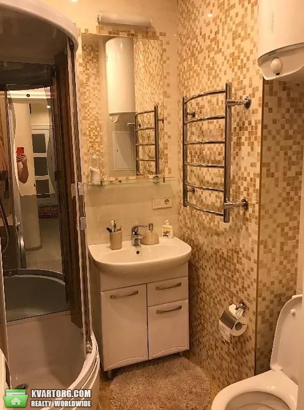 Rent out 2-room apartment. Киев,  Наумова — photo 8