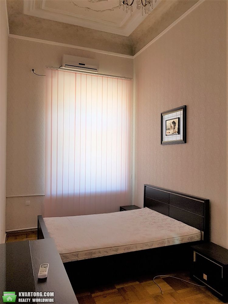 Sell 2-room apartment. Днепропетровск, К.Маркса пр. — photo 3