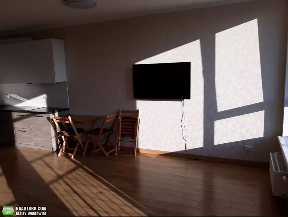 Rent out 1-room apartment. Киев,  проспект Соборности — photo 1