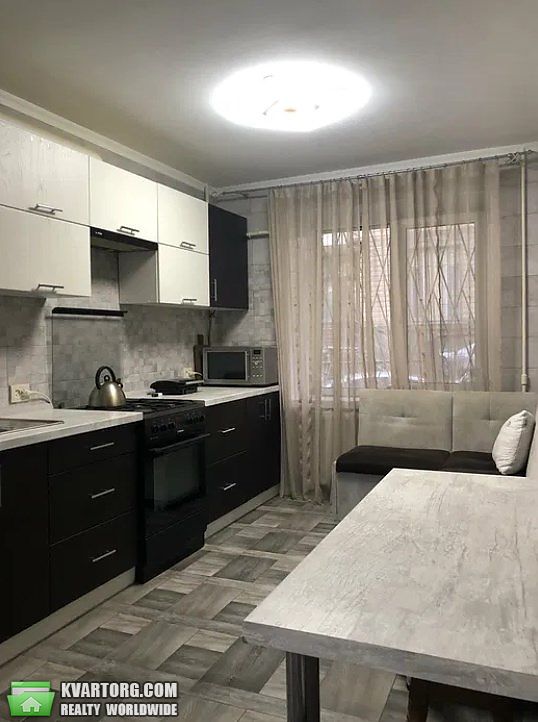 Rent out 1-room apartment. Киев,  Лабораторная — photo 4