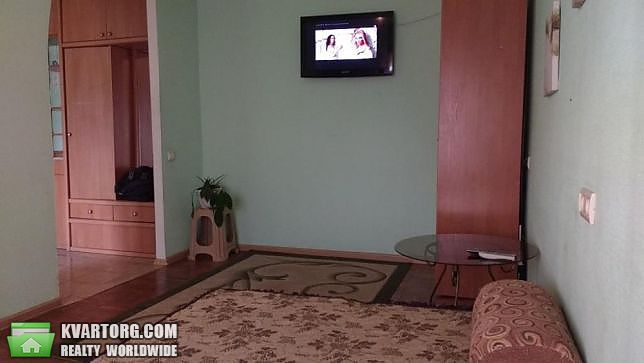 Rent out 1-room apartment. Киев,  Владимиро-Лыбедская — photo 1
