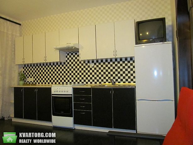 Rent out 1-room apartment. Киев,  Ревуцкого — photo 8