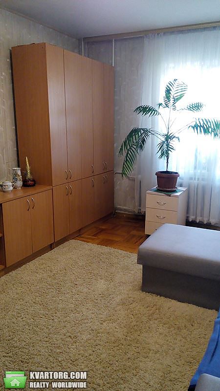 Sell 2-room apartment. Киев,  Приозерная — photo 1