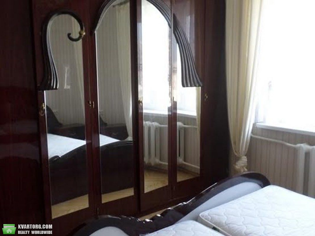 Rent out 2-room apartment. Киев,  Лайоша Гавро — photo 4