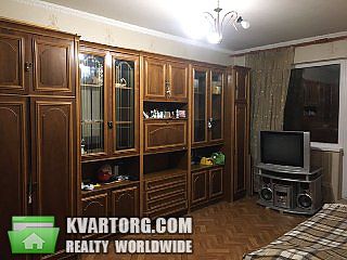 Rent out 2-room apartment. Киев,  Семашко — photo 1