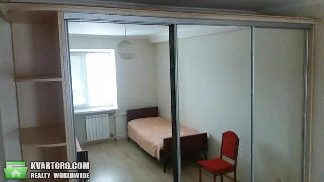 Rent out 2-room apartment. Киев,  Львовская — photo 2
