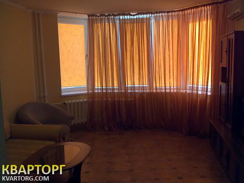Rent out 2-room apartment. Киев,  Бажана — photo 9