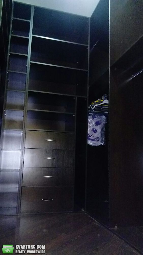 Rent out 2-room apartment. Киев, Щорса — photo 7