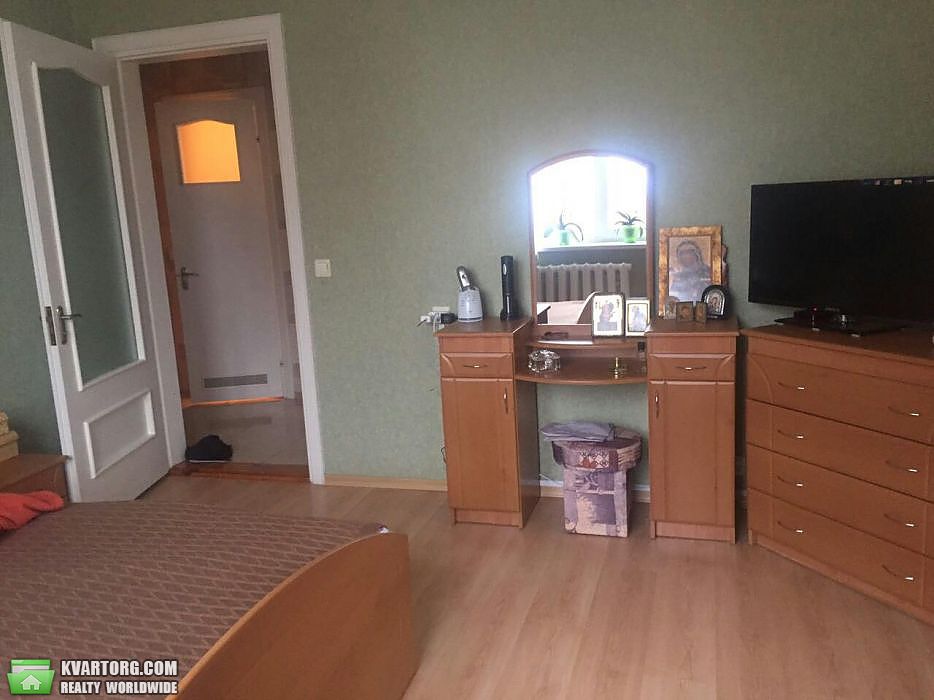 Sell 3-room apartment. Киев,  Амосова — photo 2