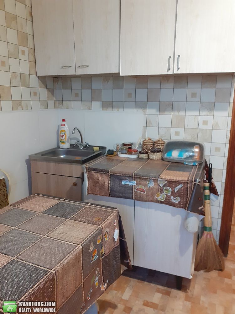 Rent out 1-room apartment. Киев, Каштановая — photo 4