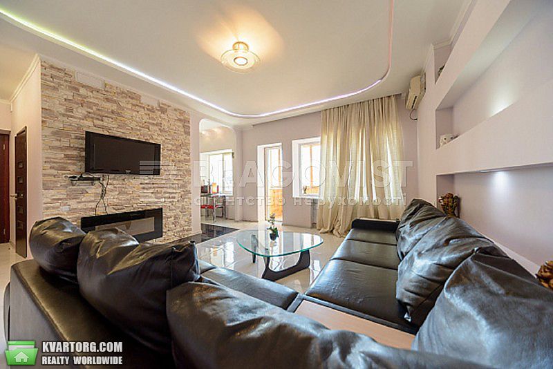 Rent out 3-room apartment. Киев,  Круглоуниверситетская — photo 1