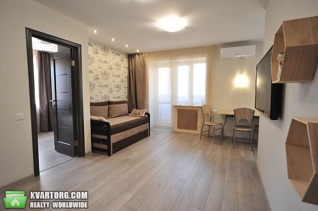 Rent out 2-room apartment. Киев,  Каблукова — photo 6