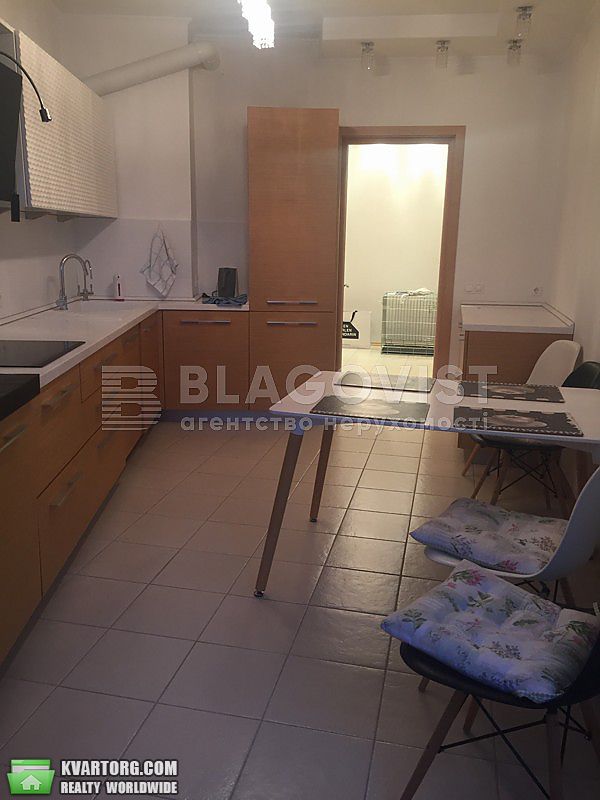 Rent out 3-room apartment. Киев,  Луначарского — photo 8