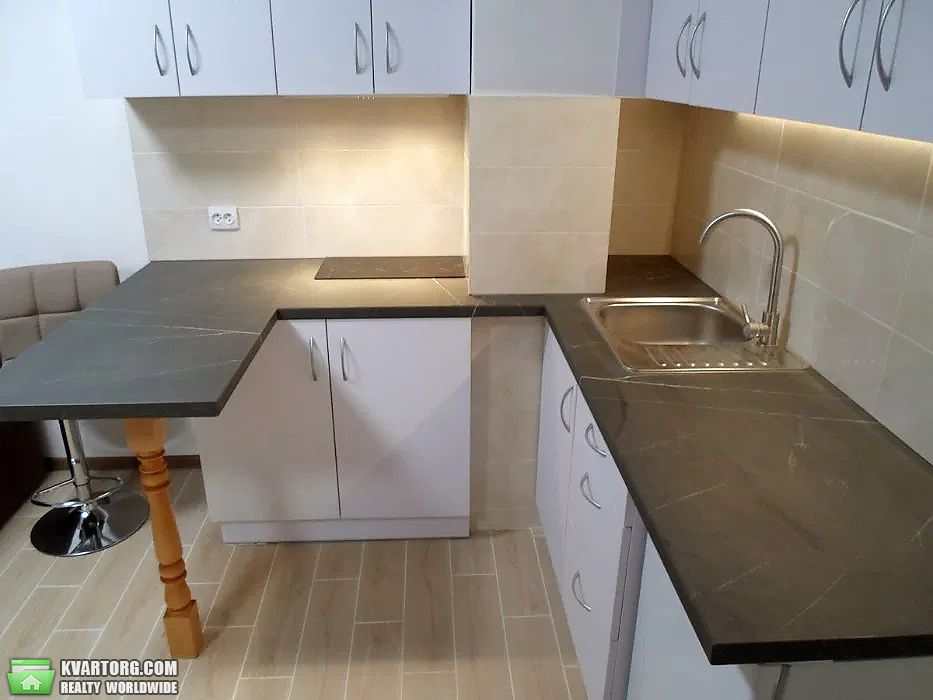 Rent out 1-room apartment. Львов, Чорновола — photo 6
