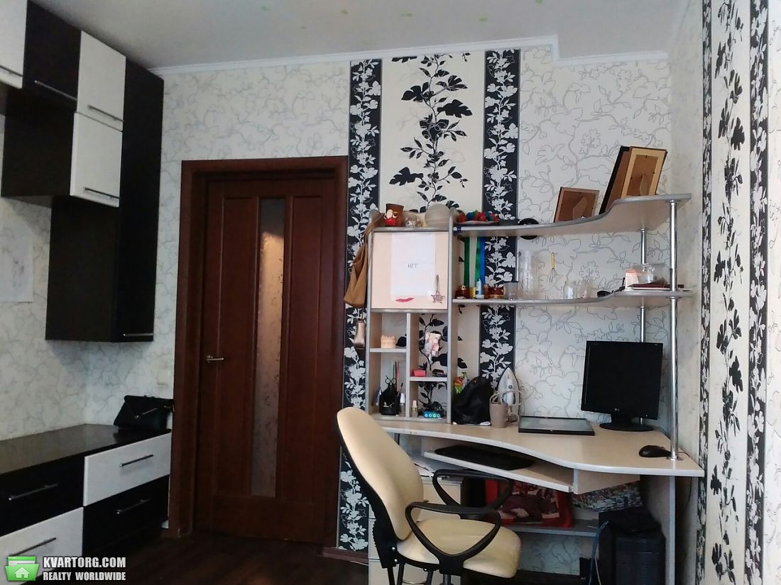 Sell 3-room apartment. Киев,  Автозаводская — photo 2