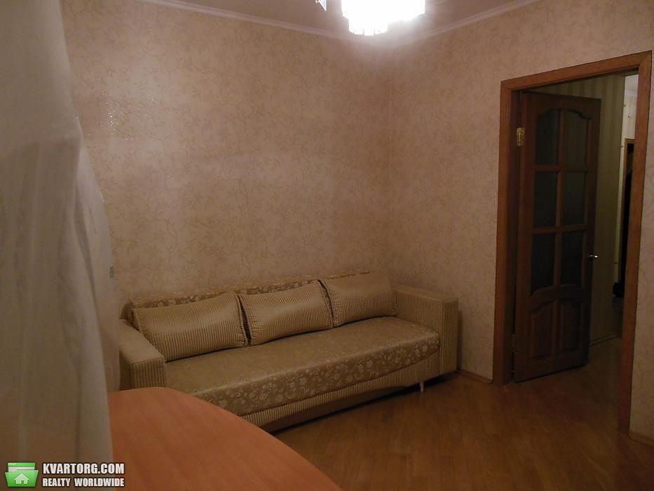Rent out 3-room apartment. Киев,  Героев Сталинграда пр — photo 2
