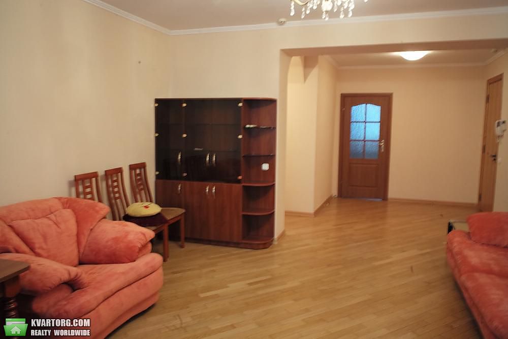 Rent out 5-room apartment. Киев,  Сретенская — photo 1