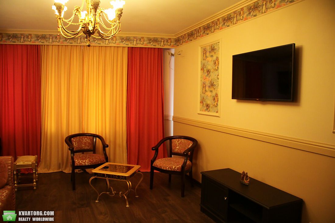 Sell 3-room apartment. Киев,  Харьковское шоссе — photo 1